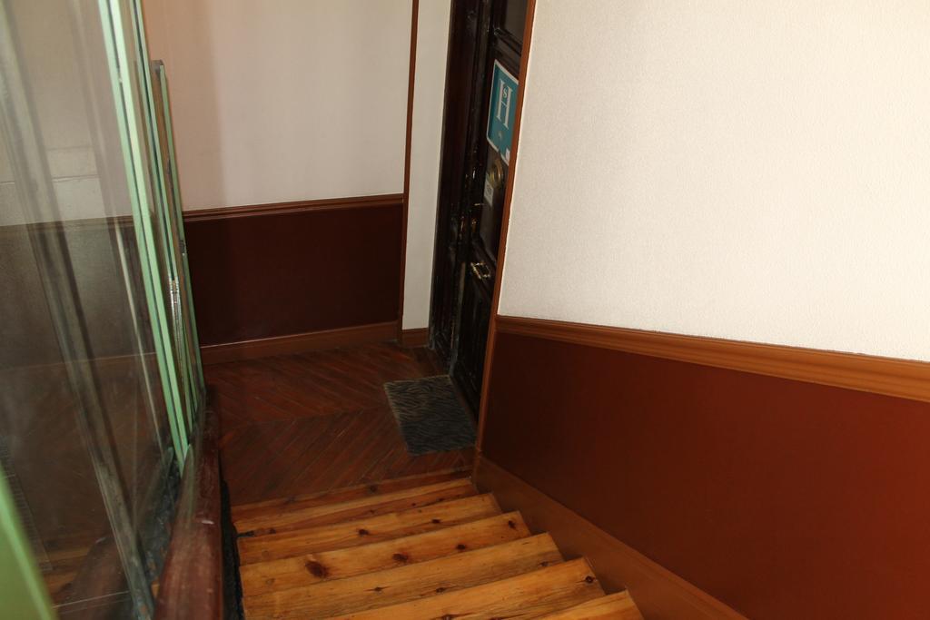 Hostal Graciela Madrid Ngoại thất bức ảnh